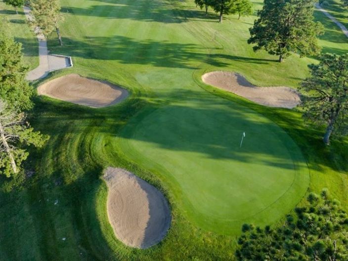 The Manhattan Country Club